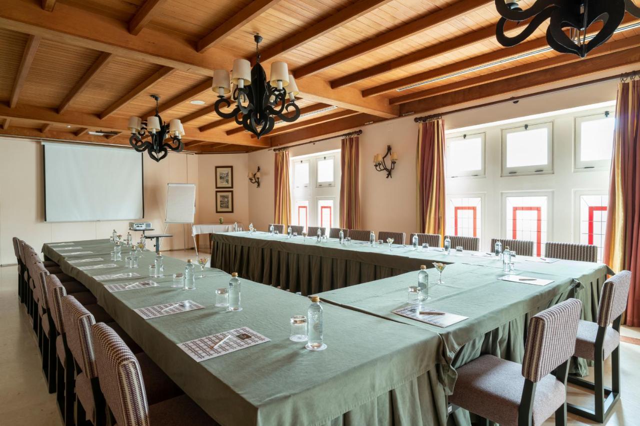 Parador De Vilalba Bagian luar foto