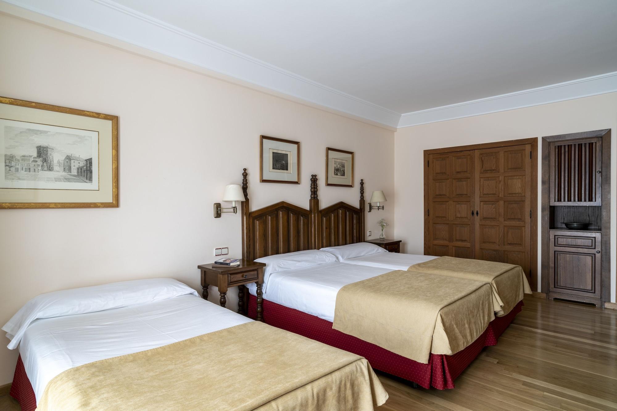 Parador De Vilalba Bagian luar foto