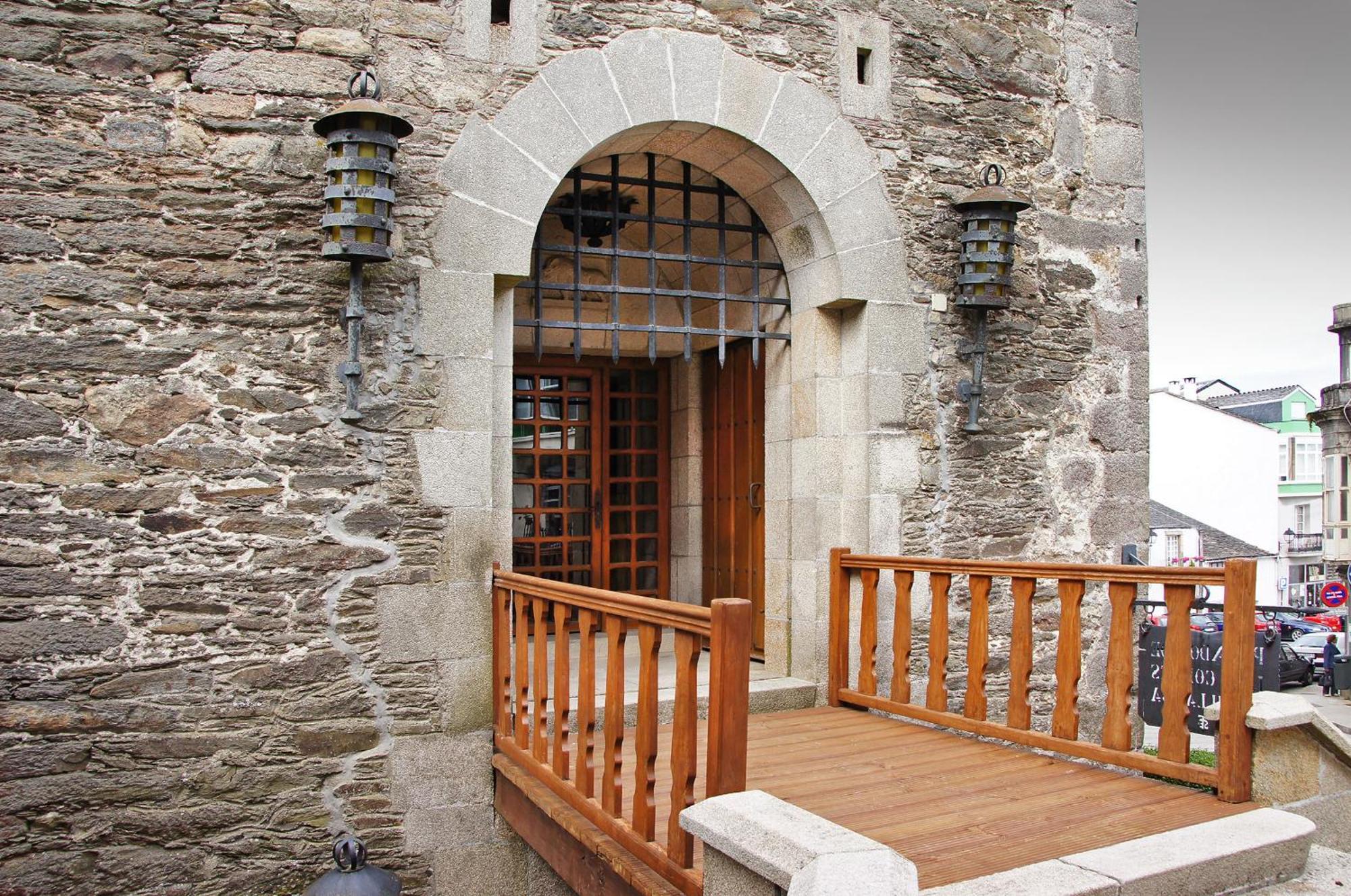 Parador De Vilalba Bagian luar foto